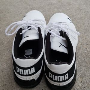 Puma running shoes 👟